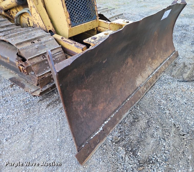 image for item DR8721 1989 Caterpillar  D4C dozer