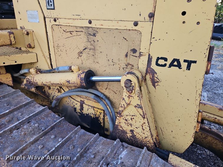 image for item DR8721 1989 Caterpillar  D4C dozer