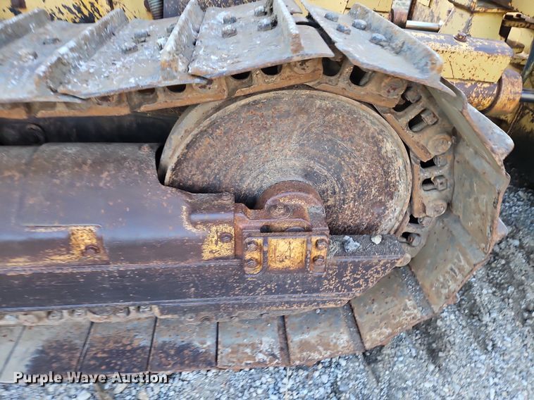 image for item DR8721 1989 Caterpillar  D4C dozer