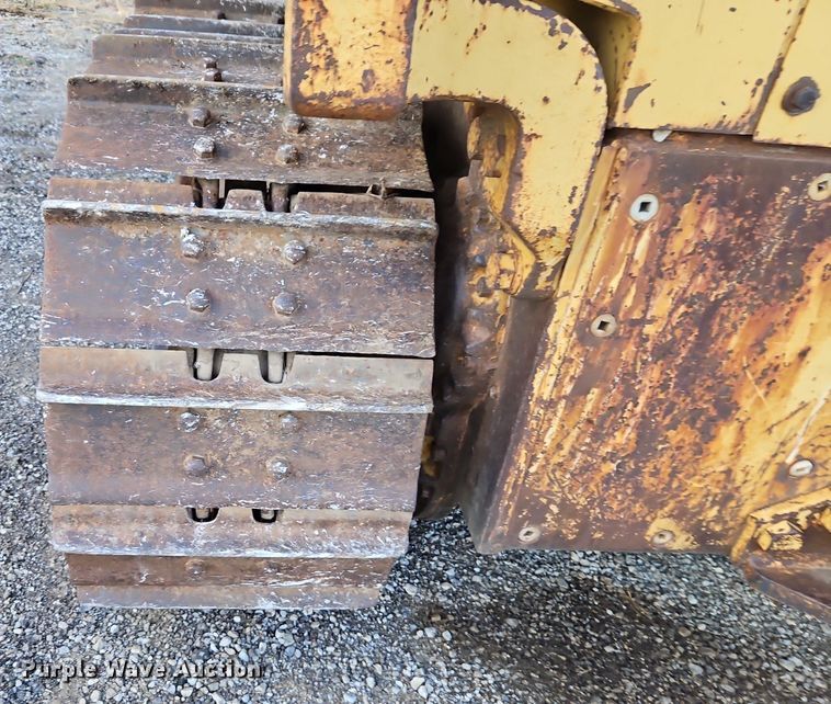 image for item DR8721 1989 Caterpillar  D4C dozer