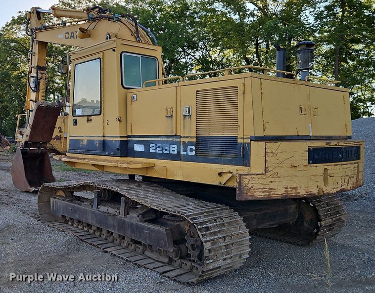 image for item DR8723 1989 Caterpillar  225B LC excavator