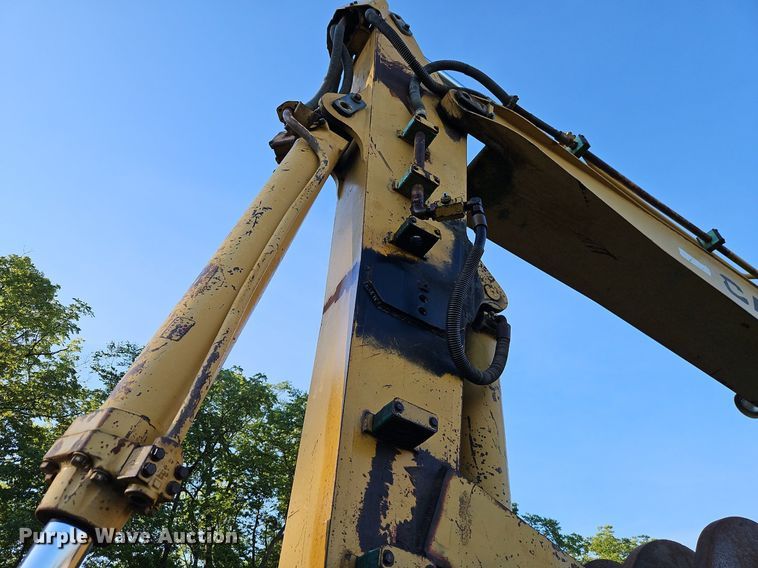 image for item DR8723 1989 Caterpillar  225B LC excavator