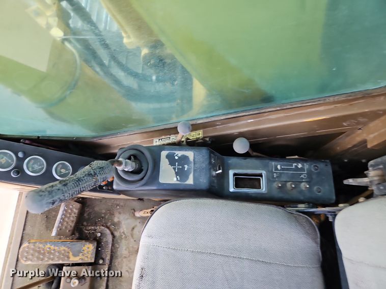 image for item DR8723 1989 Caterpillar  225B LC excavator