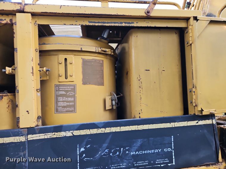 image for item DR8723 1989 Caterpillar  225B LC excavator