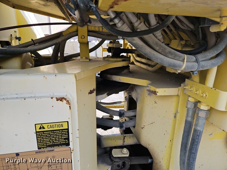 image for item DR8724 1994 Dresser 520CH wheel loader