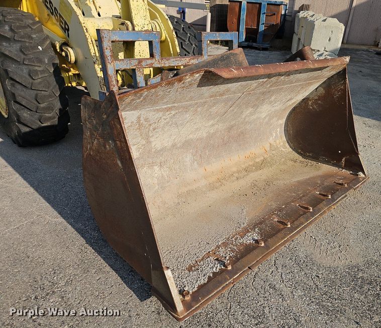 image for item DR8724 1994 Dresser 520CH wheel loader