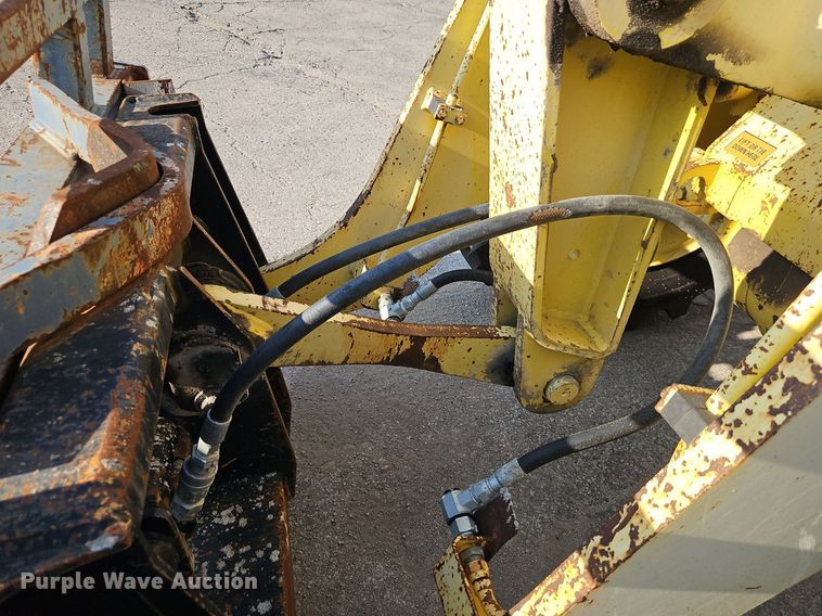 image for item DR8724 1994 Dresser 520CH wheel loader