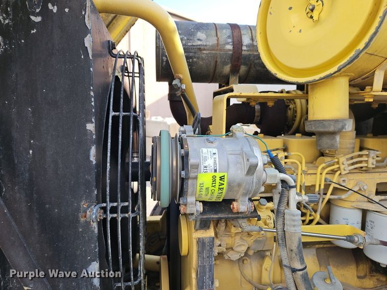 image for item DR8724 1994 Dresser 520CH wheel loader