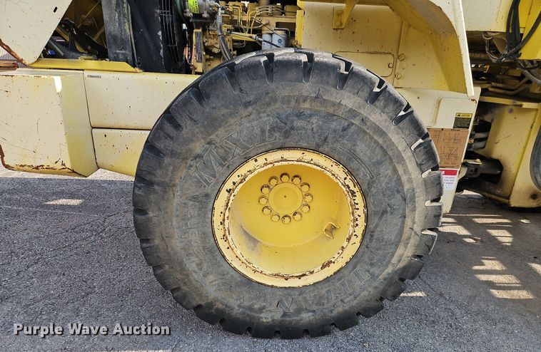 image for item DR8724 1994 Dresser 520CH wheel loader