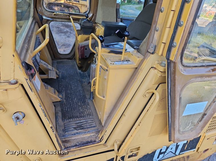 image for item DR8733 2000 Caterpillar  973 track loader