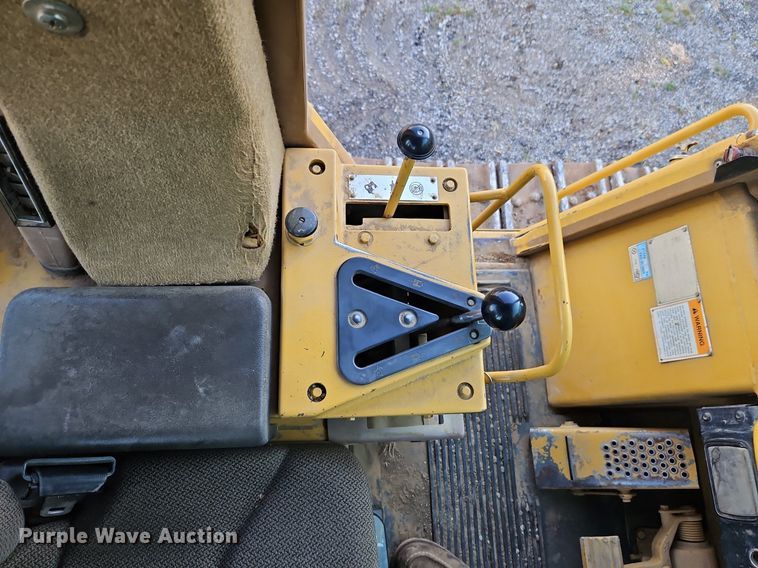 image for item DR8733 2000 Caterpillar  973 track loader