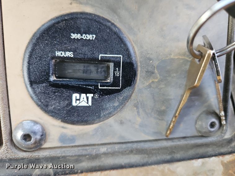 image for item DR8733 2000 Caterpillar  973 track loader