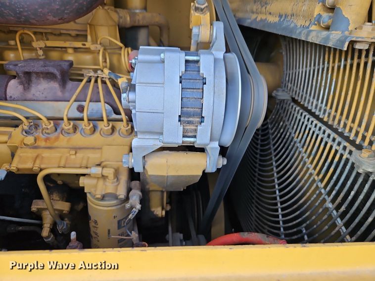 image for item DR8733 2000 Caterpillar  973 track loader