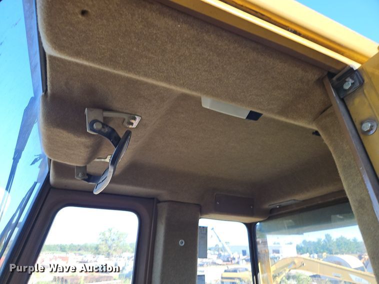 image for item DR8734 1997 Caterpillar  973 track loader