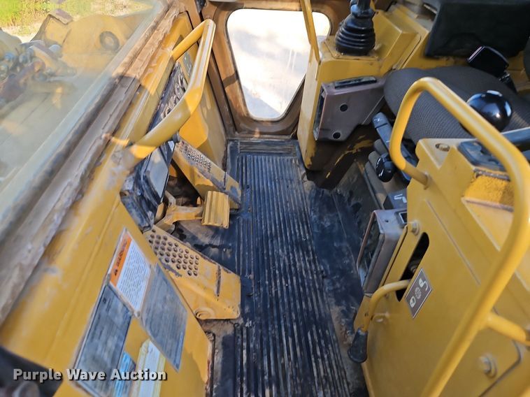 image for item DR8734 1997 Caterpillar  973 track loader