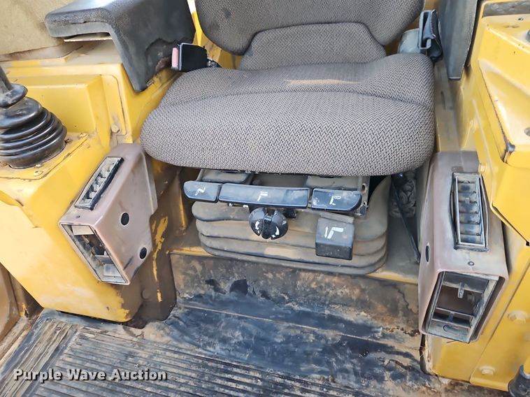 image for item DR8734 1997 Caterpillar  973 track loader