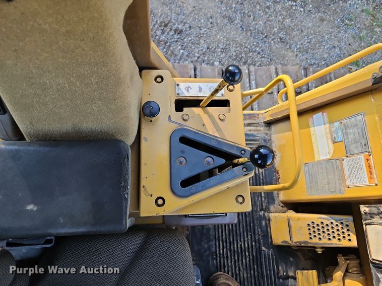 image for item DR8734 1997 Caterpillar  973 track loader