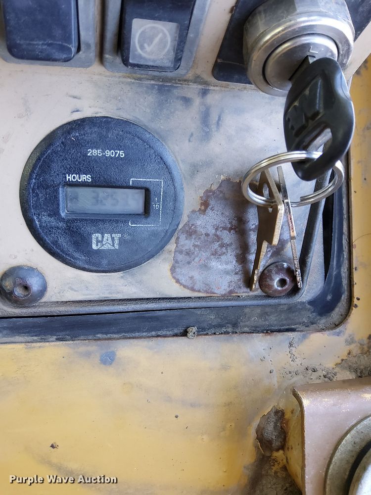 image for item DR8734 1997 Caterpillar  973 track loader