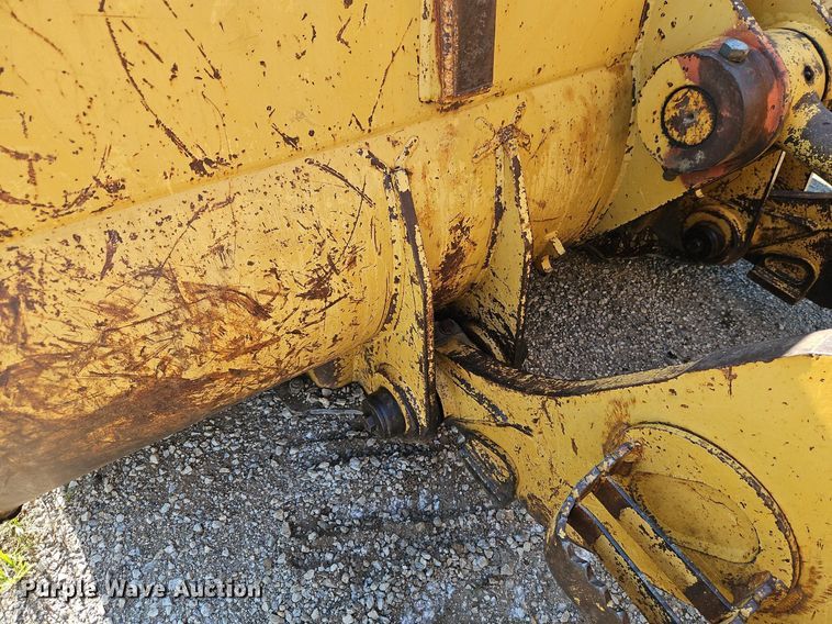 image for item DR8735 1994 Caterpillar  963 track loader