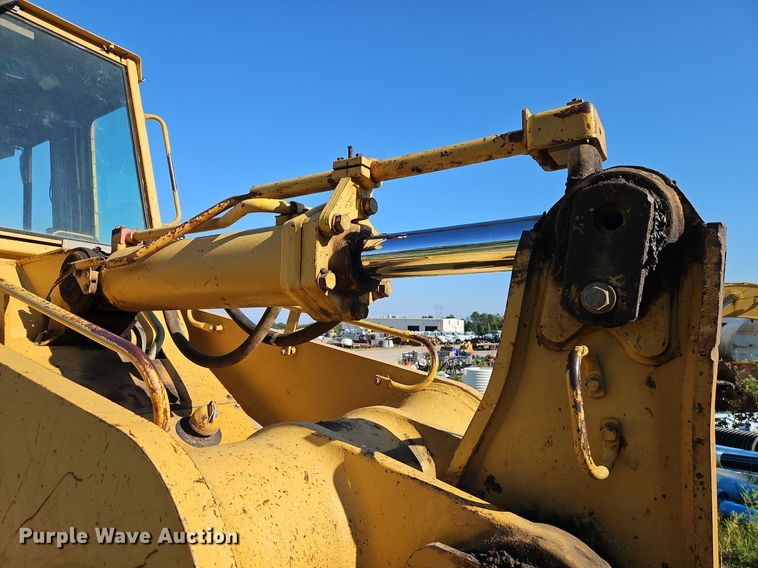 image for item DR8735 1994 Caterpillar  963 track loader