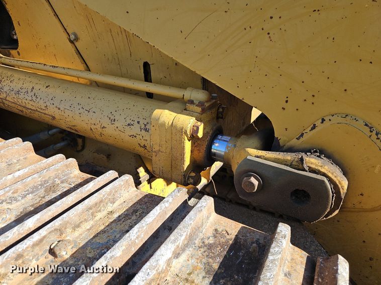 image for item DR8735 1994 Caterpillar  963 track loader