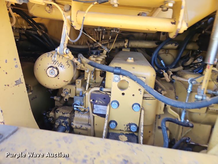 image for item DR8735 1994 Caterpillar  963 track loader