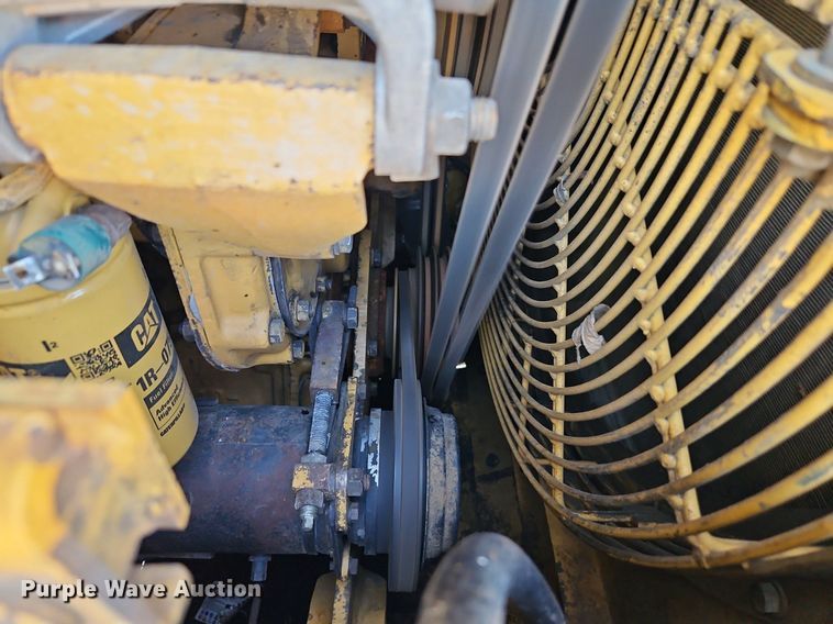 image for item DR8735 1994 Caterpillar  963 track loader
