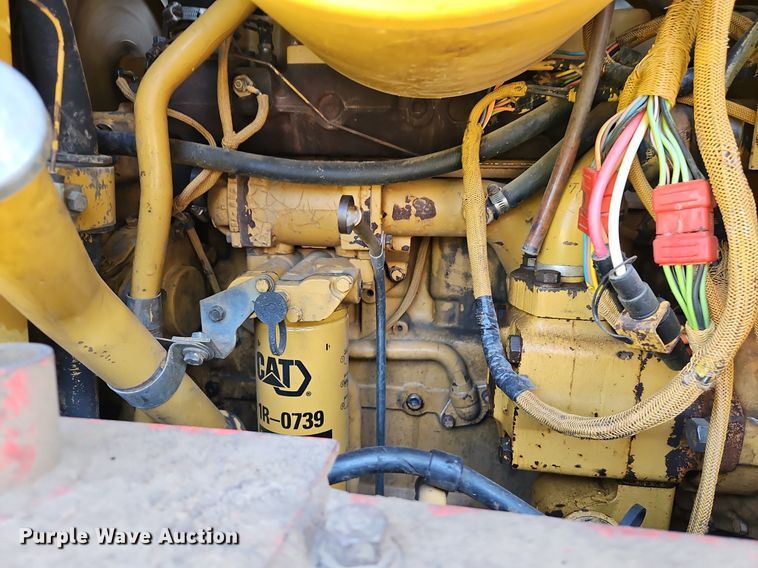 image for item DR8735 1994 Caterpillar  963 track loader