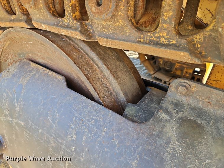 image for item DR8735 1994 Caterpillar  963 track loader