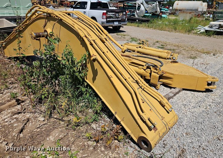 image for item DR8739 Caterpillar 322 boom