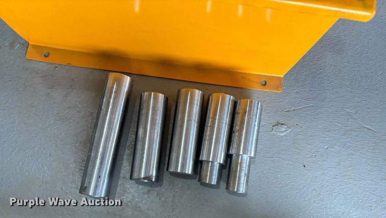 image for item DS2497 Track pin press