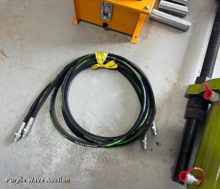 image for item DS2497 Track pin press