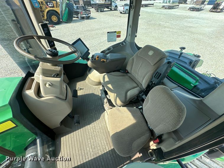 image for item DS4200 2016 John Deere 9570 RX  Scraper Special 4WD tractor