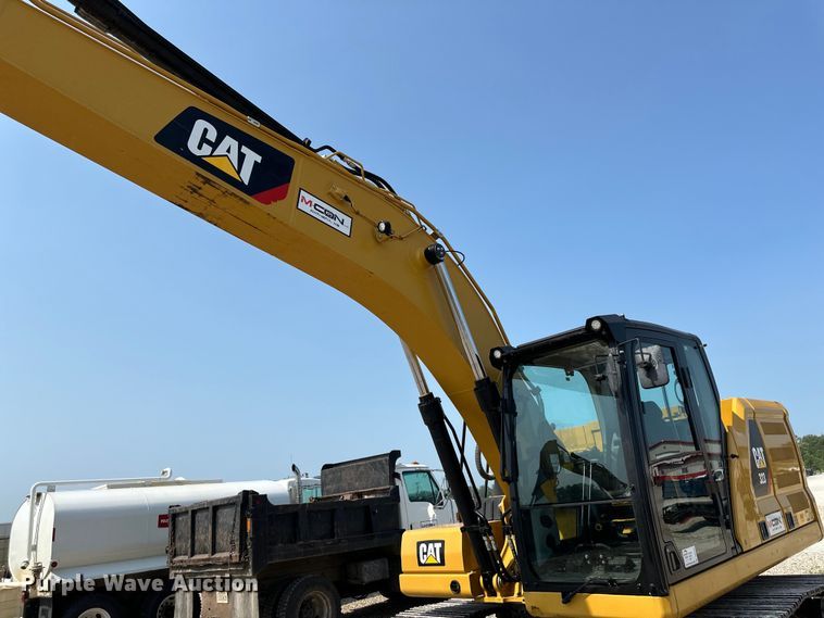 image for item DS4201 2019 Caterpillar  323 excavator