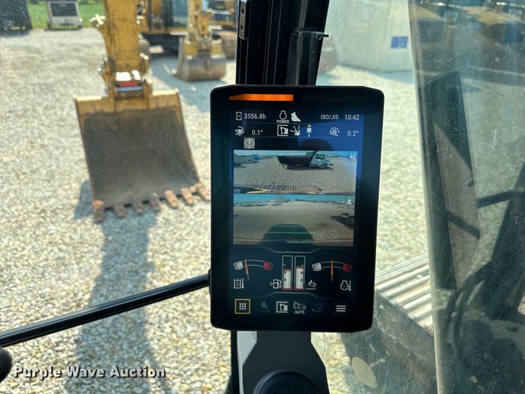 image for item DS4201 2019 Caterpillar  323 excavator