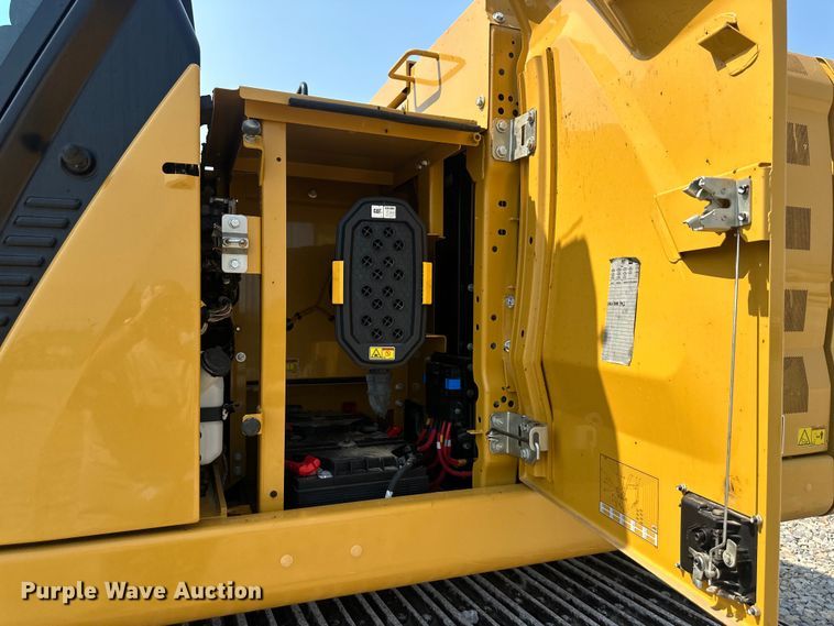 image for item DS4201 2019 Caterpillar  323 excavator