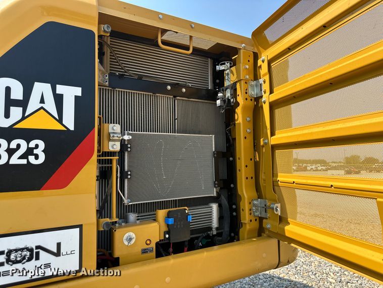 image for item DS4201 2019 Caterpillar  323 excavator