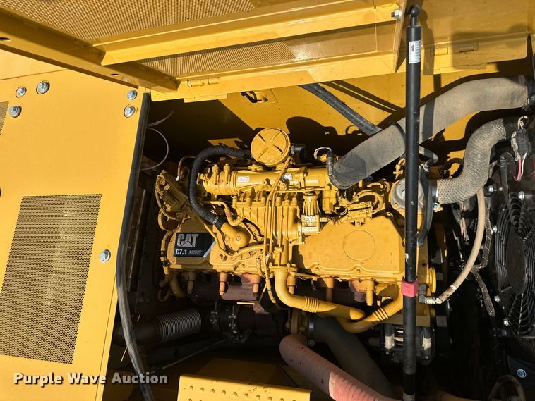 image for item DS4201 2019 Caterpillar  323 excavator