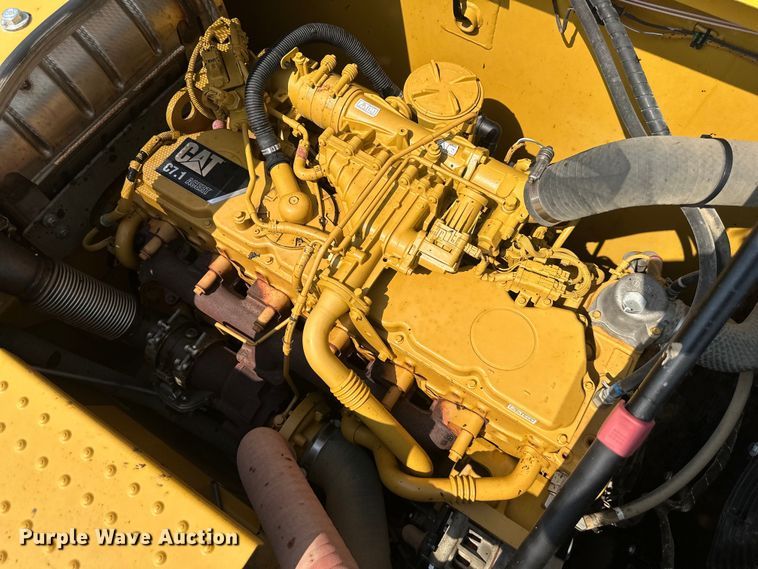 image for item DS4201 2019 Caterpillar  323 excavator