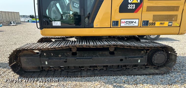 image for item DS4201 2019 Caterpillar  323 excavator
