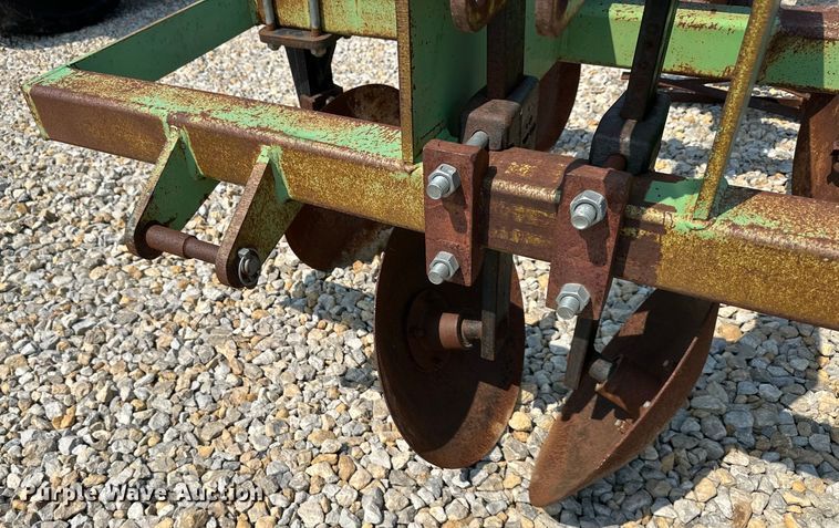 image for item DS4202 Irrigation track closer