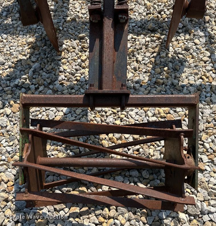 image for item DS4202 Irrigation track closer