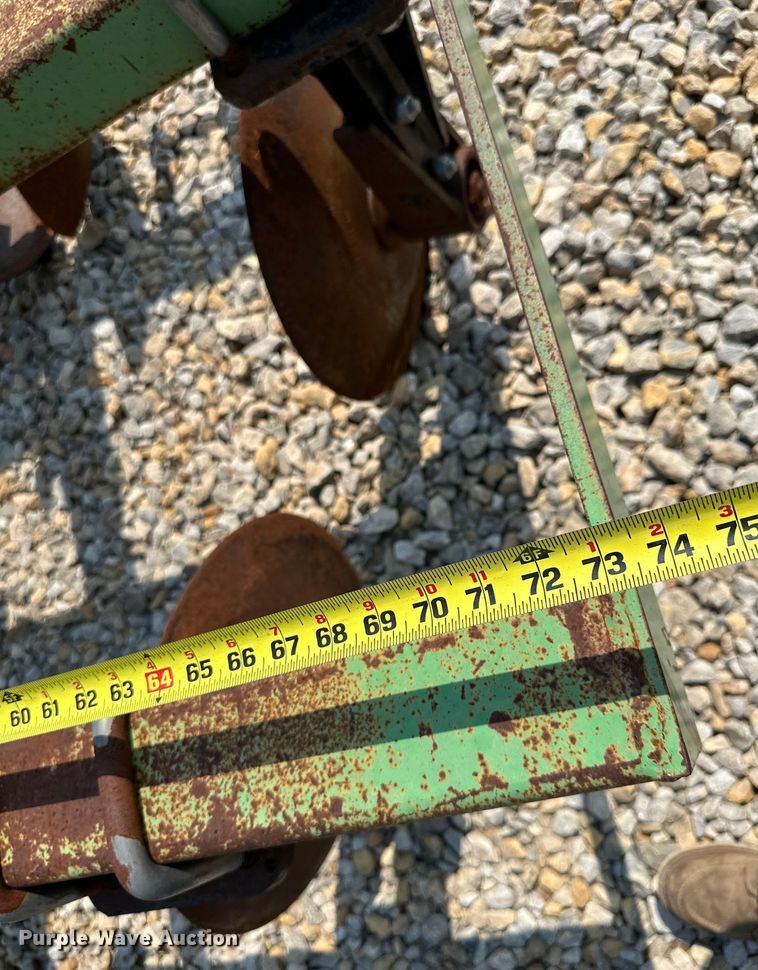 image for item DS4202 Irrigation track closer