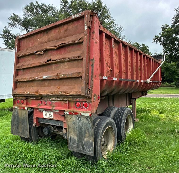 image for item DS4206 1986 Fruehauf end dump trailer