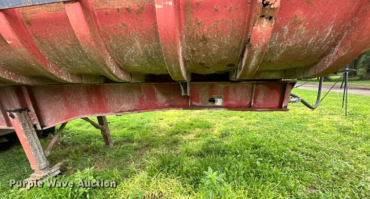 image for item DS4206 1986 Fruehauf end dump trailer