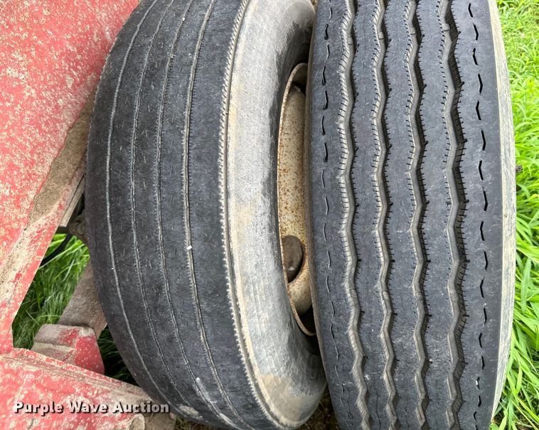 image for item DS4206 1986 Fruehauf end dump trailer