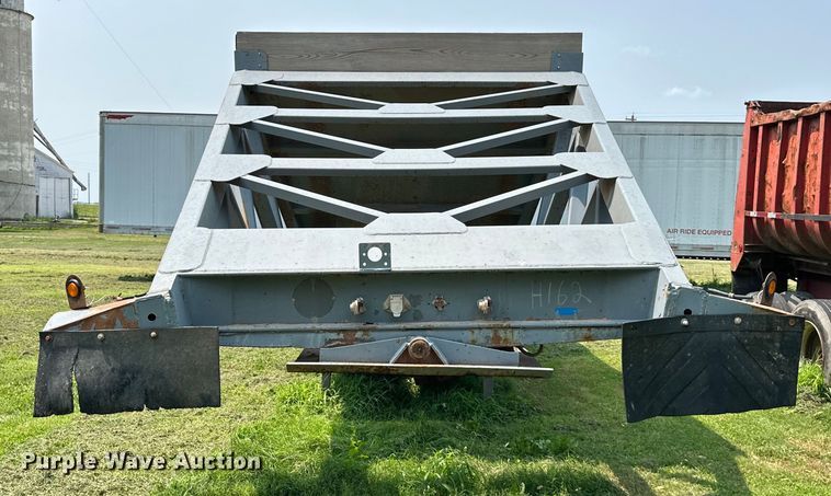 image for item DS4207 2013 Manac  bottom dump trailer