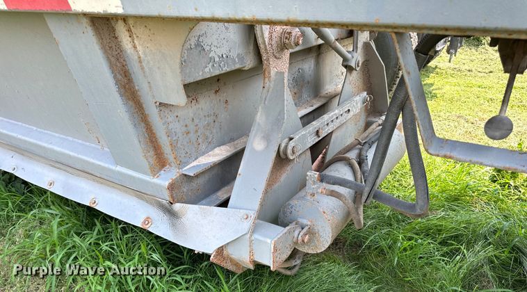 image for item DS4207 2013 Manac  bottom dump trailer