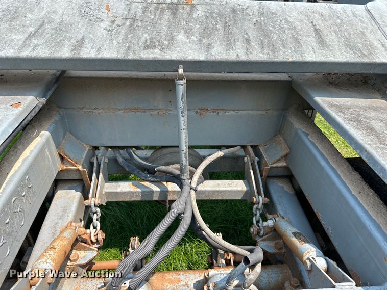 image for item DS4207 2013 Manac  bottom dump trailer