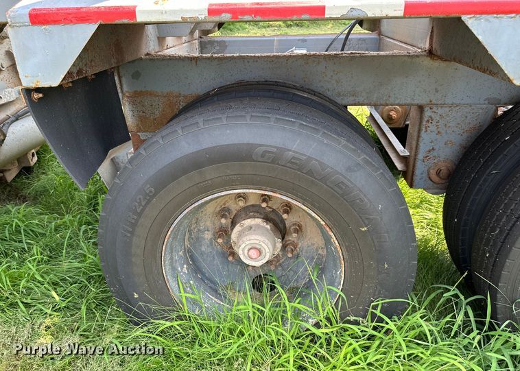 image for item DS4207 2013 Manac  bottom dump trailer